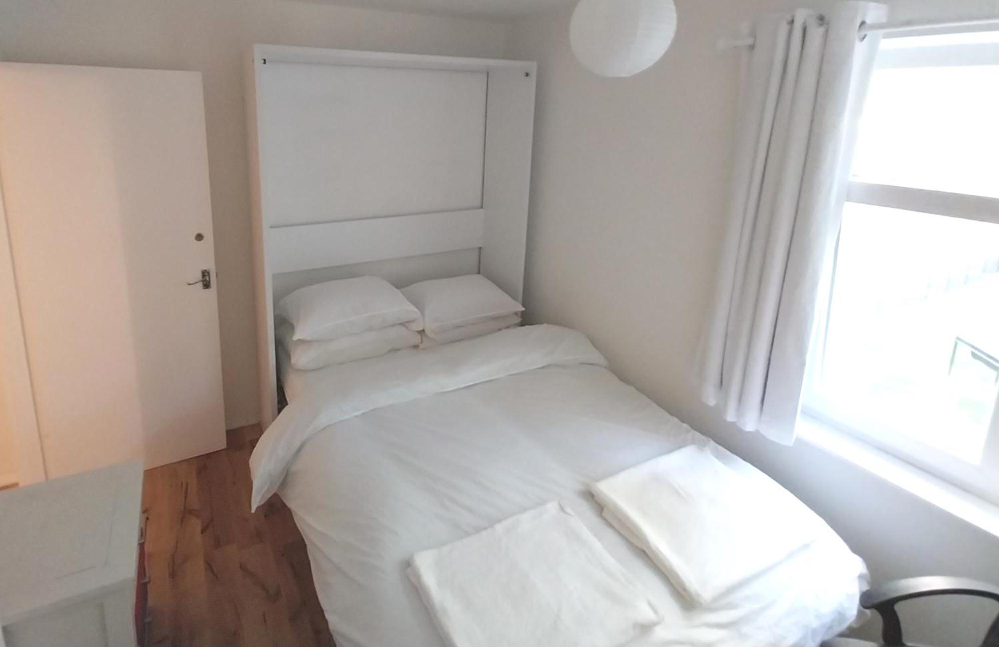 Вилла 3-bed House With Amazing Garden Лондон
